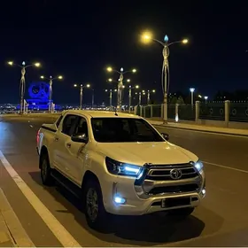 Toyota Hilux 2022