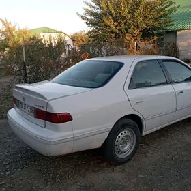 Toyota Camry 2000