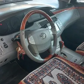 Toyota Avalon 2005