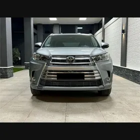 Toyota Highlander 2019