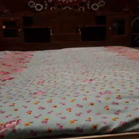 Krowat  Кровать двуспальная