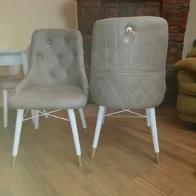 2 СТУЛА НОВЫЕ