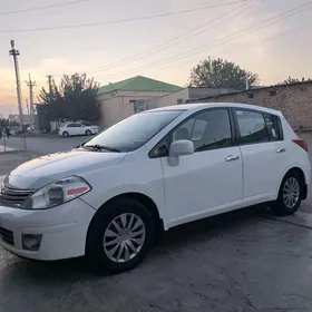 Nissan Versa 2010