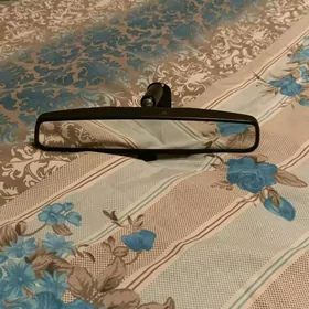 Зеркало заднего вида