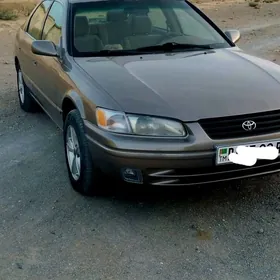 Toyota Camry 1999