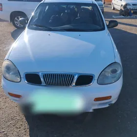 Daewoo Leganza 1998