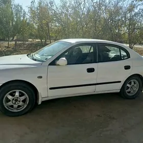 Daewoo Leganza 1998