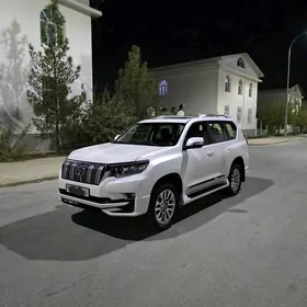 Toyota Land Cruiser Prado 2023