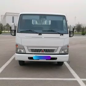 Mitsubishi Canter 2013