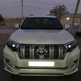 Toyota Land Cruiser Prado 2021