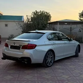 BMW F10 M5 2011
