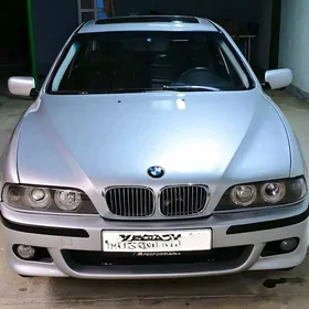BMW E39 2002