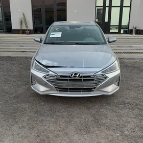Hyundai Elantra 2020