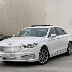 Ford Taurus 2019