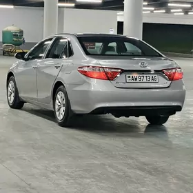 Toyota Camry 2016
