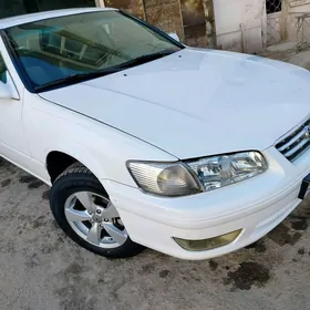 Toyota Camry 2001