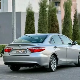Toyota Camry 2016