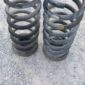 пружины задние