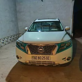 Nissan Pathfinder 2012