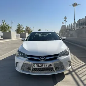Toyota Camry 2017