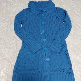 Женский свитер  вязаный