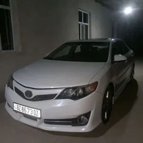 Toyota Camry 2013