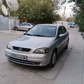Opel Astra 2004
