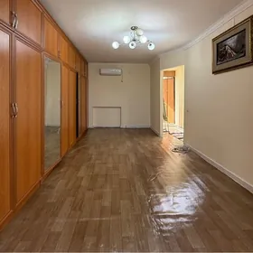 1 ком в 2х 9 мкр Сурикова