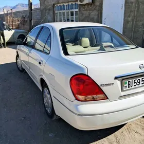 Nissan Sunny 2004