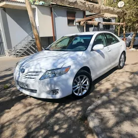 Toyota Camry 2010