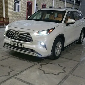 Toyota Highlander 2022