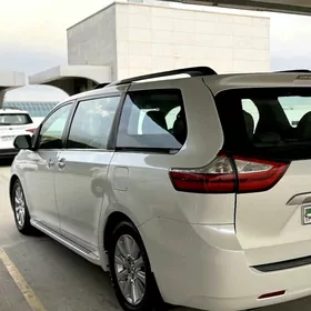 Toyota Sienna 2017