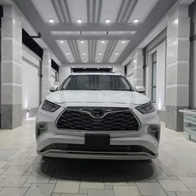 Toyota Highlander 2024