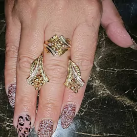 Gyzyl briliant Komplekt