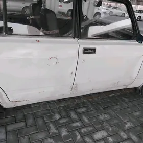 Lada 2107 2000