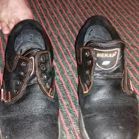 Строительные ботинки