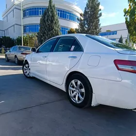 Toyota Camry 2011