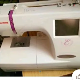 ýaka edýän tikin maşyn