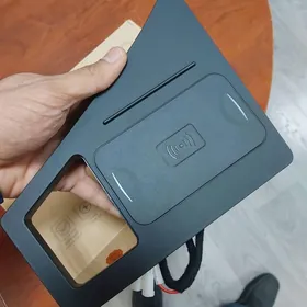 bezprawadnoy zaryatnik Audi Q7