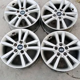 Hyundai Disga 16R