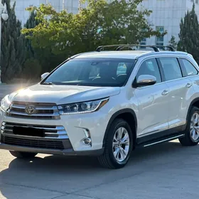 Toyota Highlander 2019