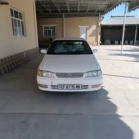 Toyota Corona 1995