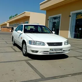 Toyota Camry 2001