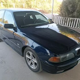 BMW E39 1998