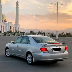 Toyota Camry 2004