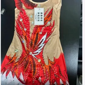 новый гимнастический костюм