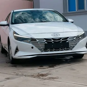 Hyundai Elantra 2021