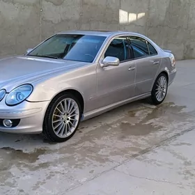 Mercedes-Benz E320 2004