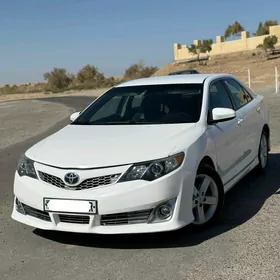 Toyota Camry 2013