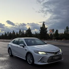 Toyota Camry 2020